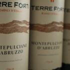 Champagne en wijnen de blender Montepulciano d' Abruzzo
