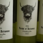 Champagne en wijnen de blender Vache d'Automme Colombard Chardonnay