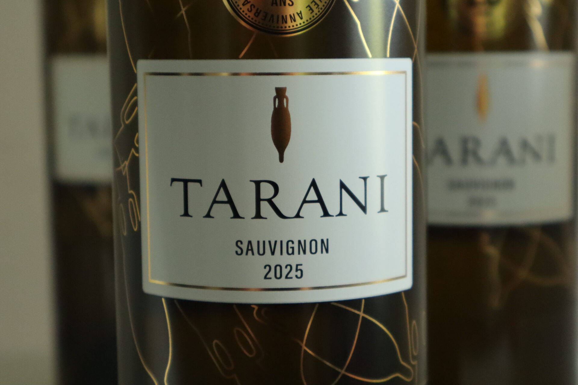 Champagne en wijnen de blender Tarani Sauvignon Blanc