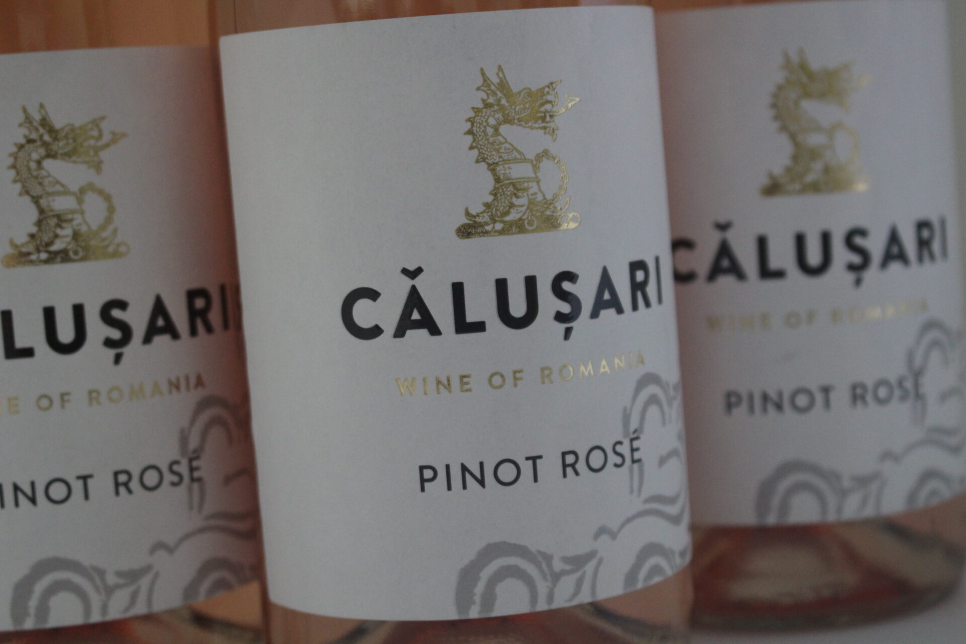 champagne en wijnen de blender Calusari Pinot Rosé